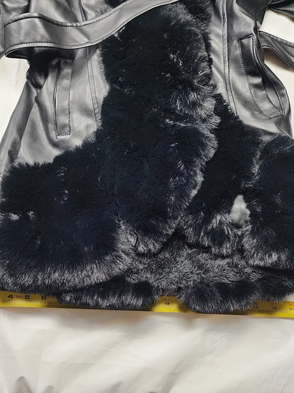 Gran Oriente Black Faux Leather And Faux Fur Hooded Winter Jacket Size Small